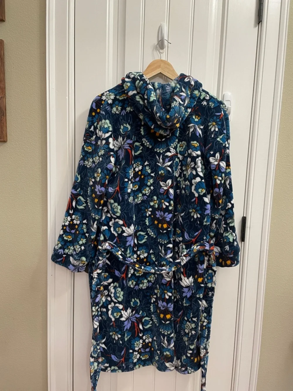 Vera Bradley cozy hooded